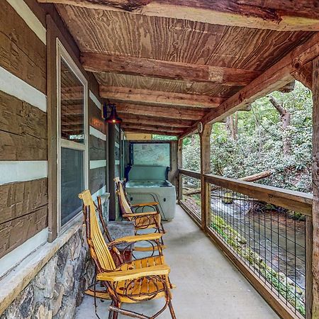 Villa Up The Creek Gatlinburg Exterior foto